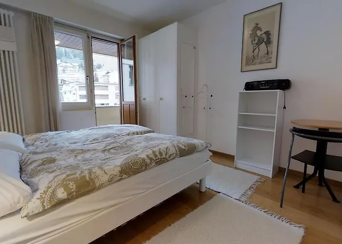 Paravicini Lägenhet St. Moritz